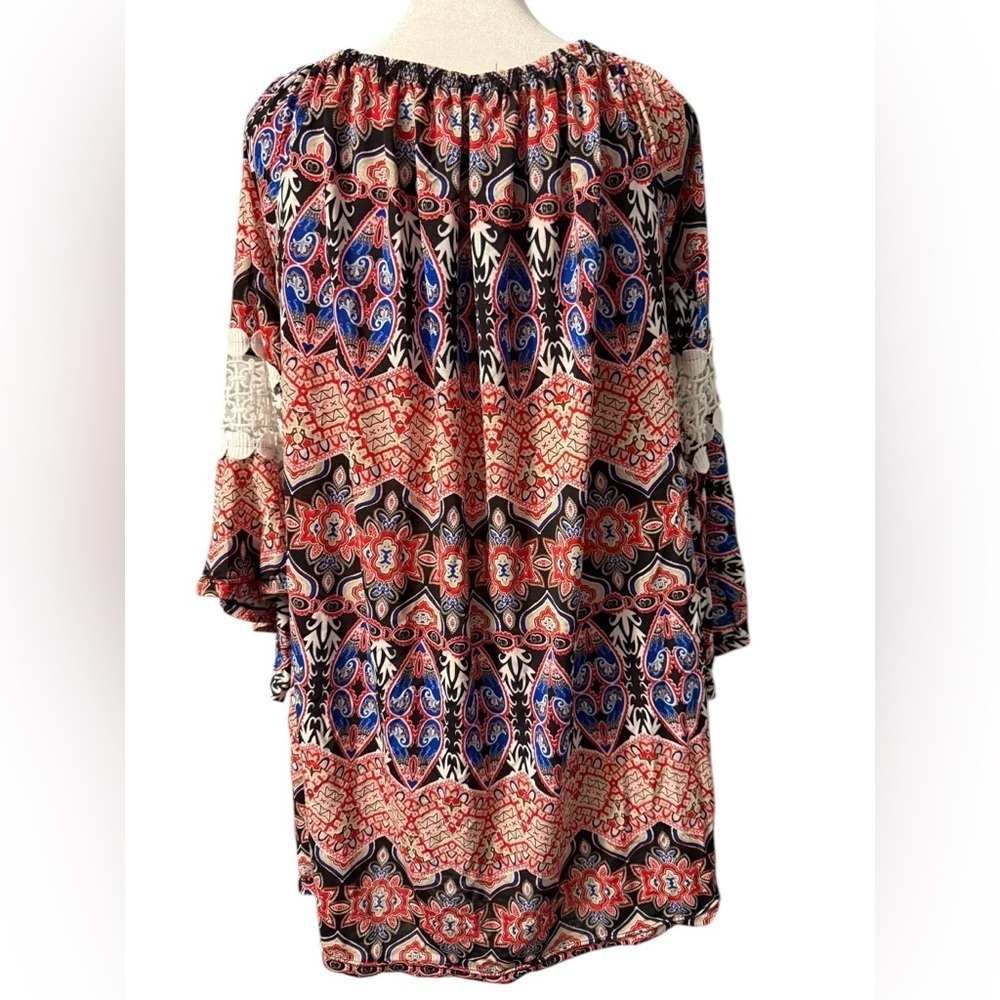 Womens Win Win colorful pinwheel sleeve tunic with lace on the sleeves Size L-XL - Picture 7 of 9
